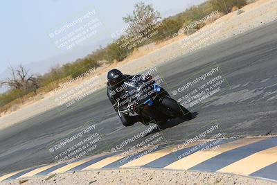 media/Mar-28-2022-Superbike Trackdays (Mon) [[b8603d0f67]]/Open Track Time/Turn 3 Inside/